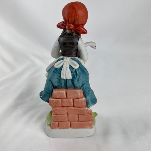 Vintage Porcelain Figurine of Village Girl Lady w/Red Hat Holding Goose 6" - Picture 3 of 10